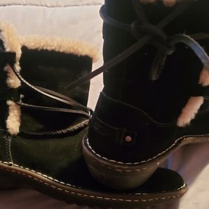 Womens Size 10 UGG boots